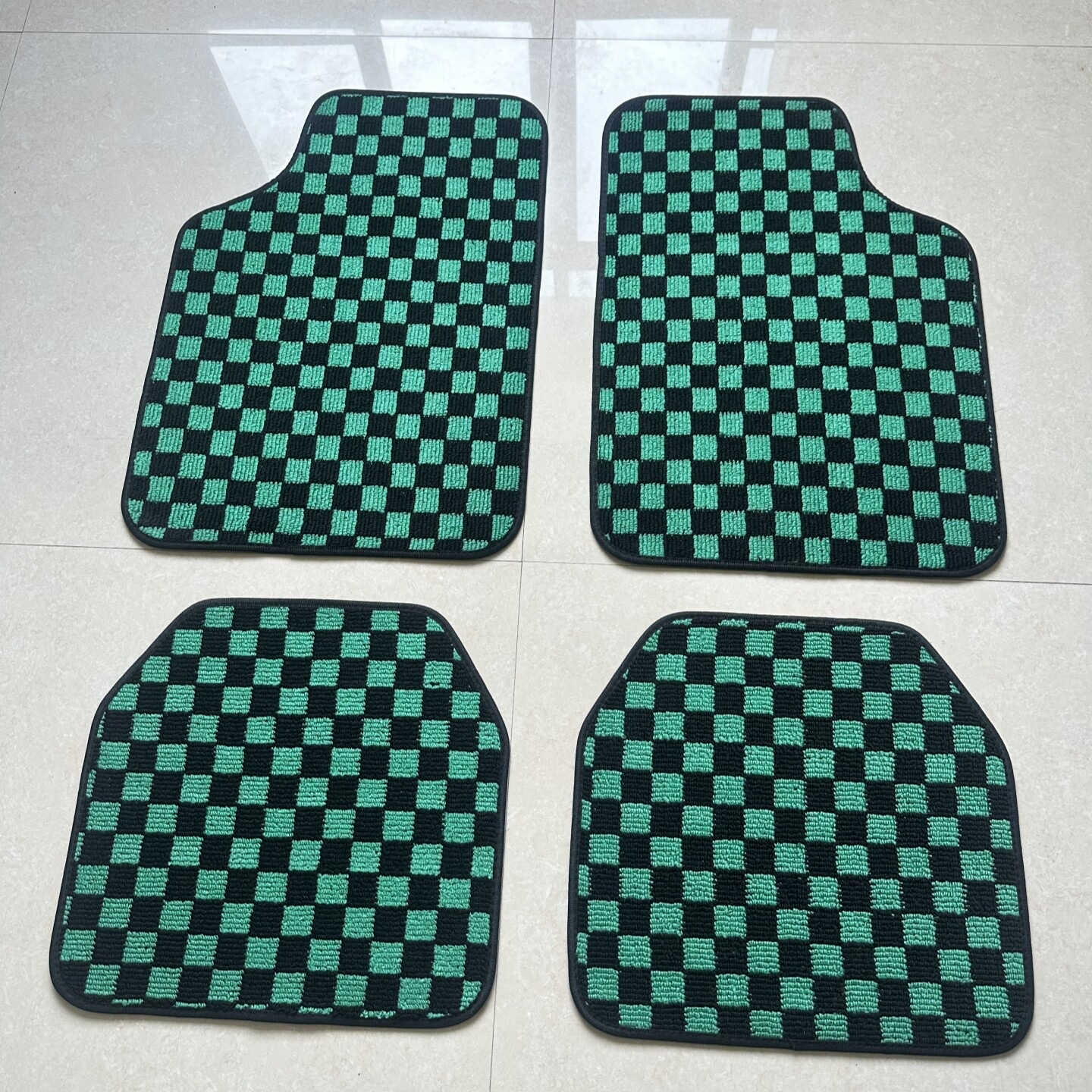 Suitable for car floor mats, suede anti-slip mats, one-piece floor mats, carpet protection mats, velvet mats, easy-to-clean waterproof mats