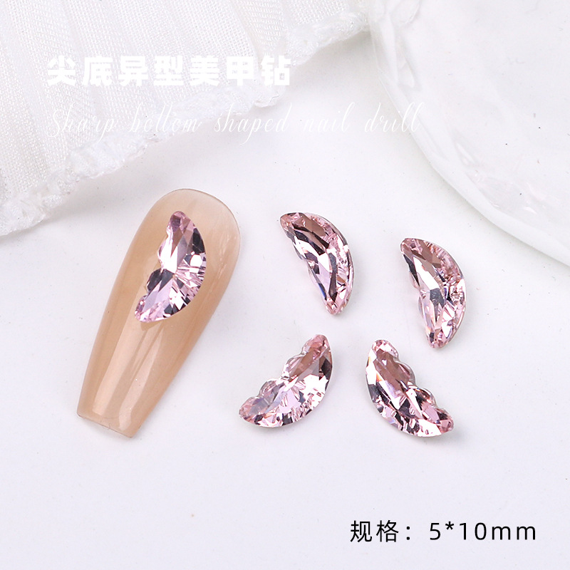 Three dimensional accessory for manicure