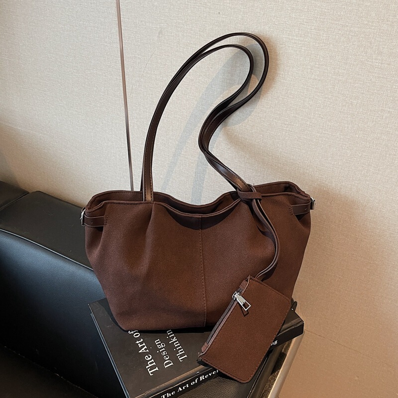 Korean Niche Matte Vintage Commuter Tote Bag for Women 2025 New Model Large Capacity High-End Handbag Shoulder Bag