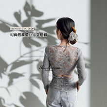 V领简约纯色后背蕾丝镂空美背打底衫植物花卉固定杯内搭打底上衣