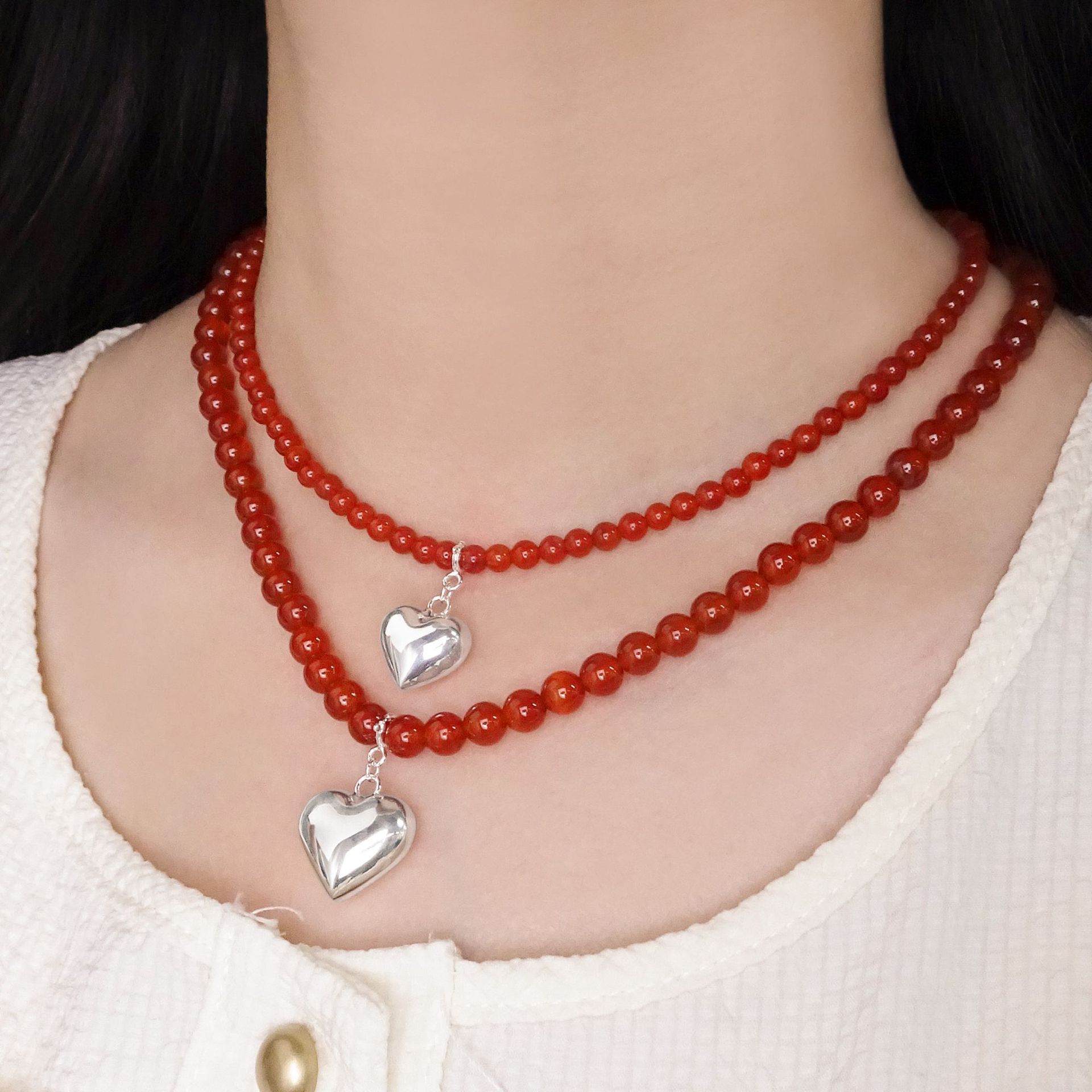 733 Versión coreana del diseño de lujo ligero de nicho INS Bang Bang Love Collar de ágata roja Plata de ley S925 Cadena de clavícula en forma de corazón femenino