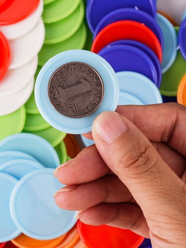 Plastic small round coins for kindergarten rewards, exchangeable for learning tokens, currency points, and logo-added learning points.