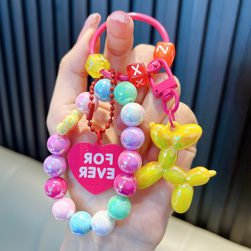 Cuentas de asiento osos colgantes de llaves de bolsos acrílicos exquisitos colgantes de llaves de automóvil colgantes pequeños regalos al por mayor