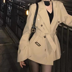 2025春秋季新款感宽松垫肩小个子收腰短外套翻领双排扣短款风衣女