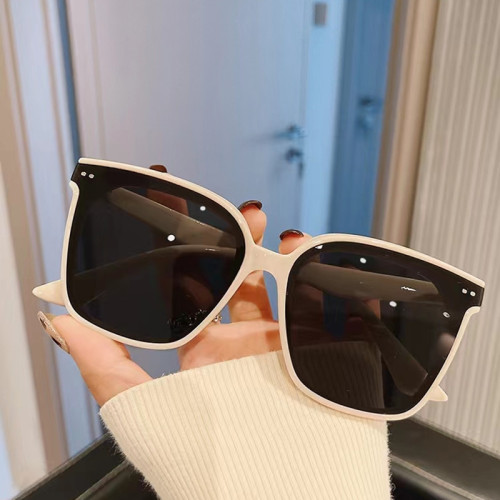 Fashionable sunglasses for women, outdoor travel street photography, anti-UV sunglasses for men, Internet celebrity same style ins large frame sun protection glasses