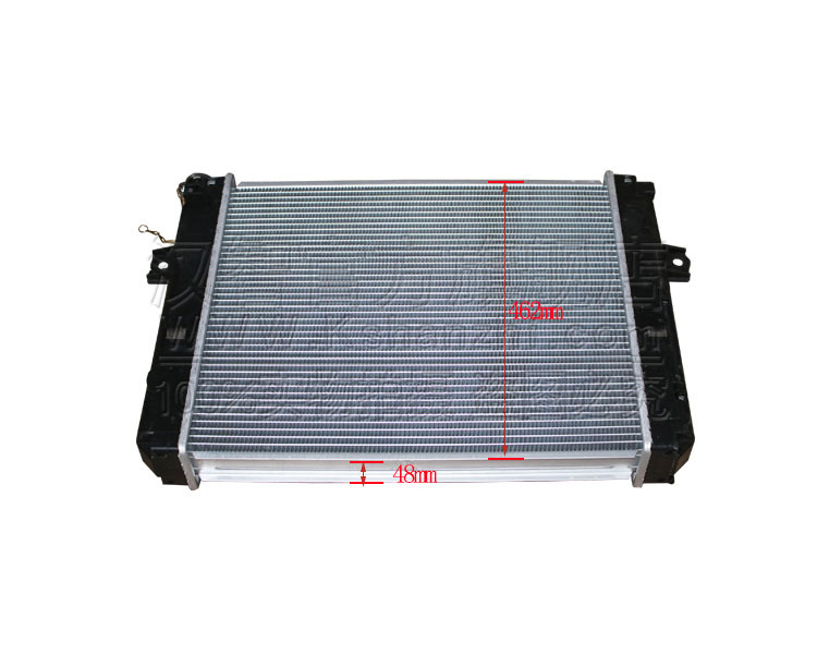 Tanque de agua hidráulico de carretilla elevadora 3EB - 04 - 31550 adecuado para el tanque de refrigeración de calor de la carretilla elevadora Komatsu FD25 - 14