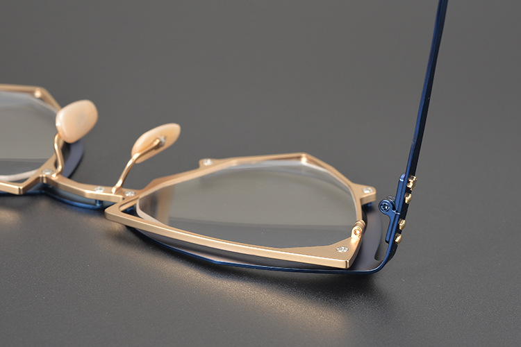 O1CN01QuWAx21V3TDV6LmmB_!!1695