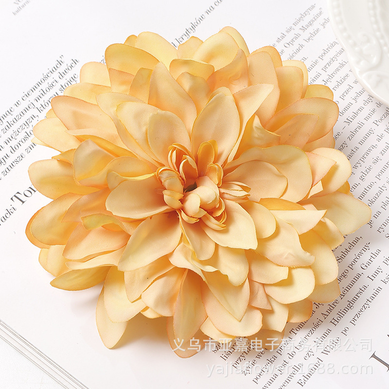 新しいスタイルのダリアの花のシミュレーションの菊の頭diyの胸の花の帽子のシミュレーションの花の結婚式の装飾の卸売の造花|undefined