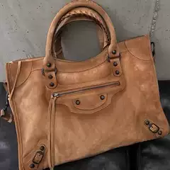 2026 New Trendy Retro Distressed Suede Studded Biker Bag Large Capacity Crossbody Handbag