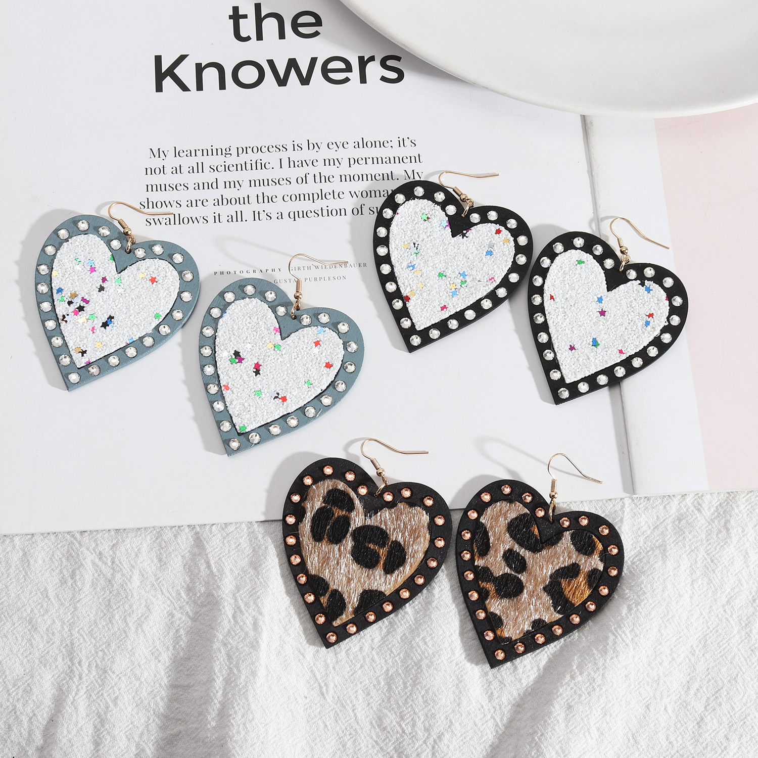 1 Pair Exaggerated Heart Shape Wood Inlay Rhinestones Women's Drop Earrings display picture 1