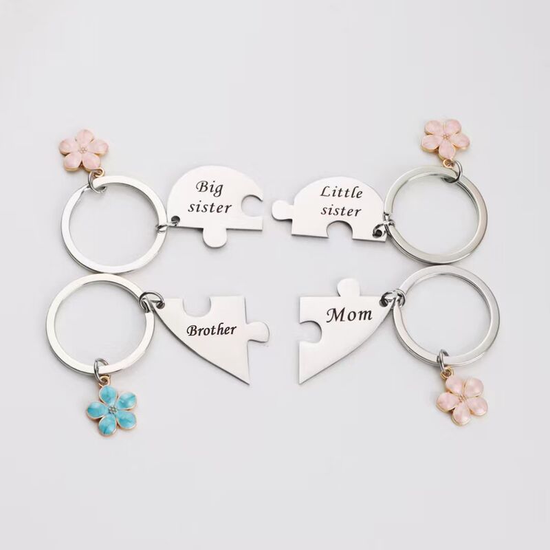 Stainless Steel Engraved Keychain Mother's Day Stainless Steel Heart Puzzle Flower Keychain Flower Four-Piece Keychain Set Stainless Steel Engraved Keychain Mother's Day Stainless Steel Heart Puzzle Flower Keychain Flower Four-Piece Keychain Set