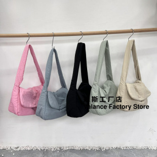 ��˹ �μ��Ů�������wñ���ذ��ǹ�ɫ���������ſ���ˇ��