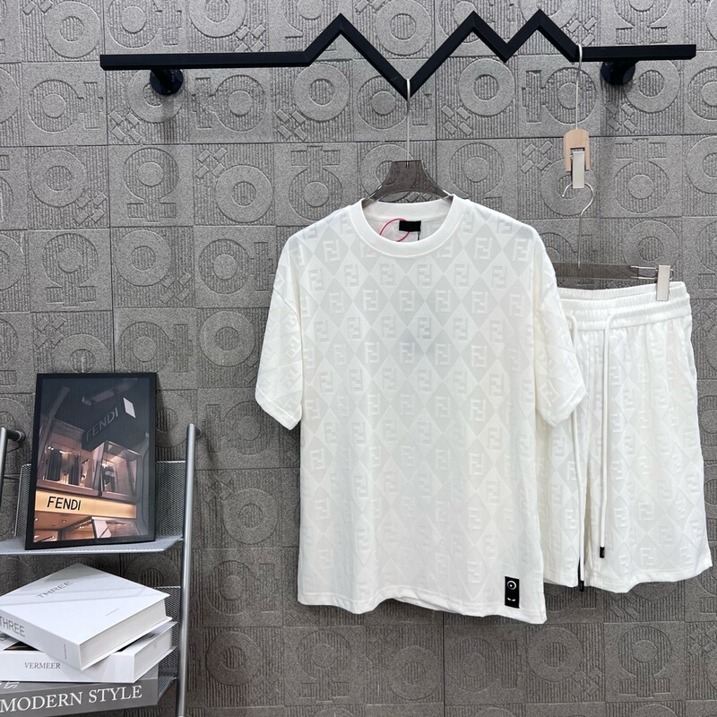 Correct version 2025 Spring/Summer diamond-patterned double FF logo towel fabric logo round-neck short-sleeve T-shirt set Correct version 2025 Spring/Summer diamond-patterned double FF logo towel fabric logo round-neck short-sleeve T-shirt set