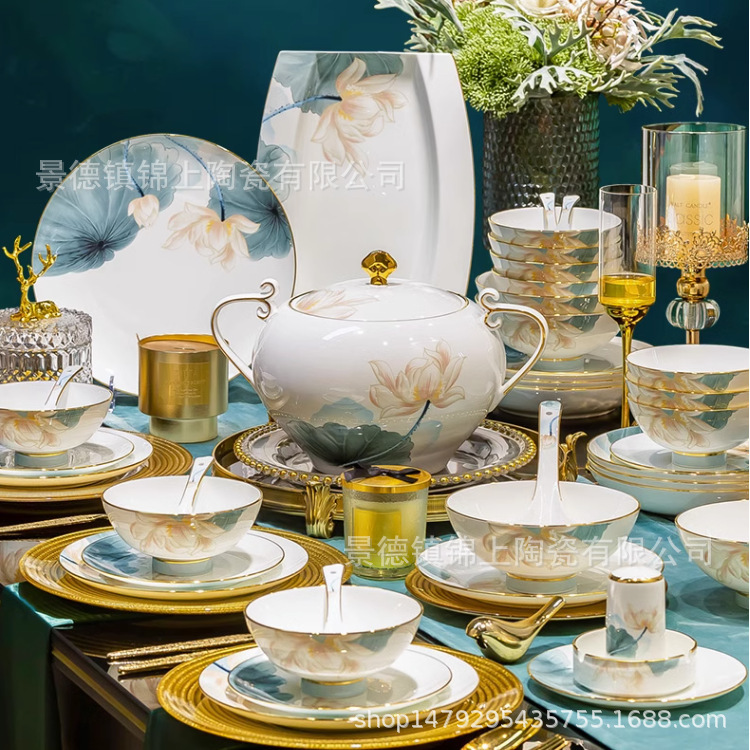 Light luxury high-end Jingdezhen tableware bowl and dish suit household hand-painted underglaze Chinese bone china bowl and plate combination Light luxury high-end Jingdezhen tableware bowl and dish suit household hand-painted underglaze Chinese bone china bowl and plate combination