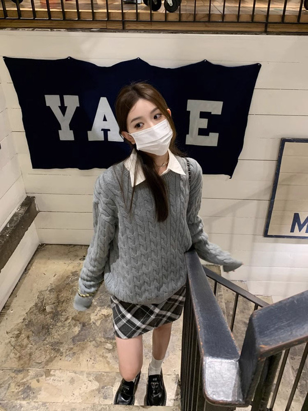 スキャン可能なコードr1ラフ小馬標カップルセーター女性刺繍カップル丸首ニット男秋冬保温麻花|undefined