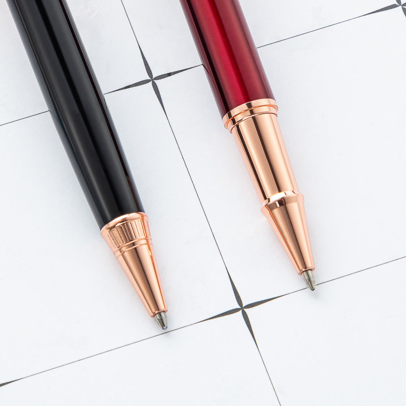 Fábrica directa de publicidad bolígrafo neutro bolígrafo de metal regalos bolígrafo de firma bolígrafo de conferencia bolígrafo giratorio