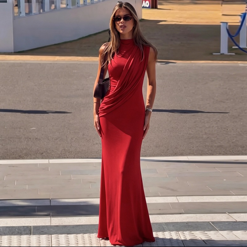 Europa y los Estados Unidos de comercio exterior ropa de mujer 2026 verano nuevo plegado de moda sexy cuello redondo sin mangas vestido ajustado mujer image 2