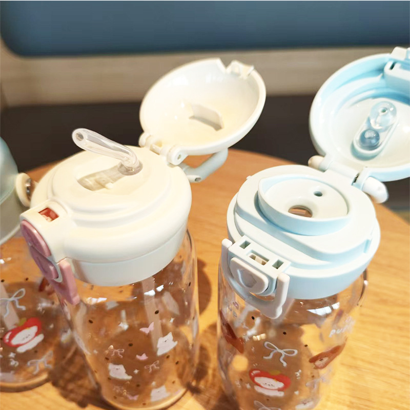 Alto valor de la cara doble bebida dibujos animados pequeños lindos copos de silicio de silicio de mano para estudiantes portátiles de alto contenido de silicio de vidrio de agua