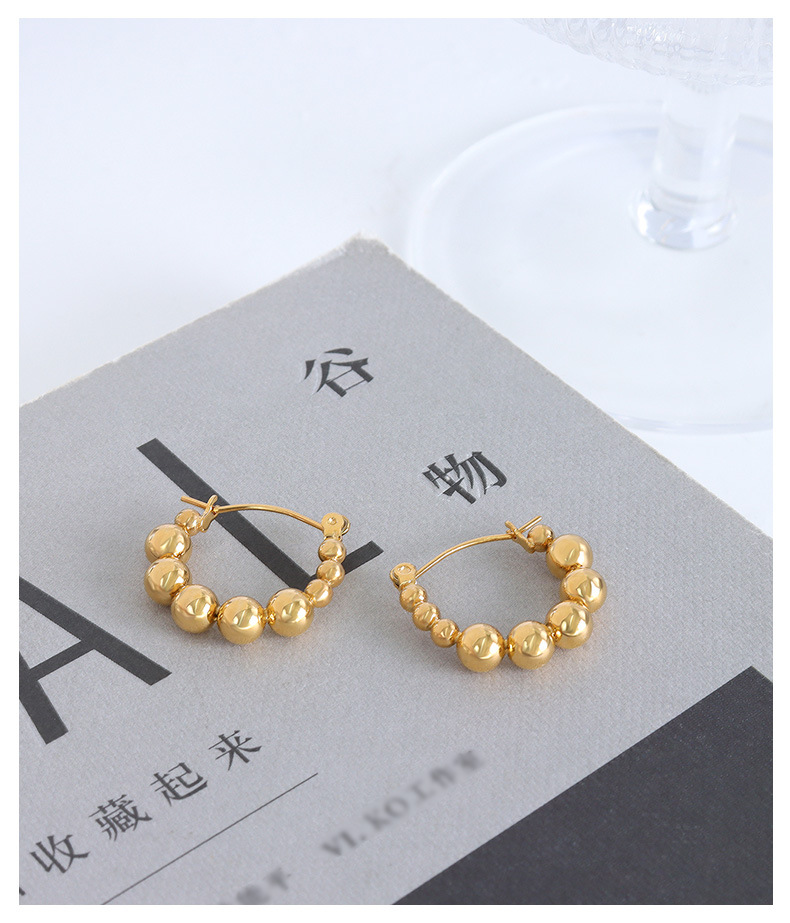 French Style Round Beads Stitching Geometric Titanium Steel 18k Gold Plated Earrings Wholesale display picture 4