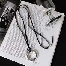 欧美风金属O型圆环吊坠长款毛衣链高级感女款2024新款项链配饰