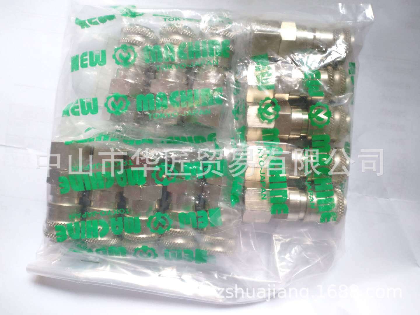 供应日本新机械（NEW MACHINE)接头APVC-10PF原装正品，大量现货