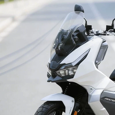 Motorcycle front windshield — chest protector windscreen accessory