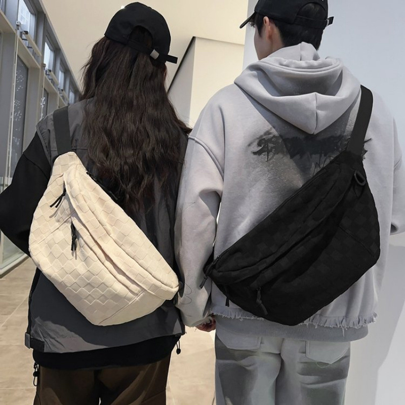格子大容量胸包男斜挎包女日系ins潮牌腰包简约纯色港风街头包包