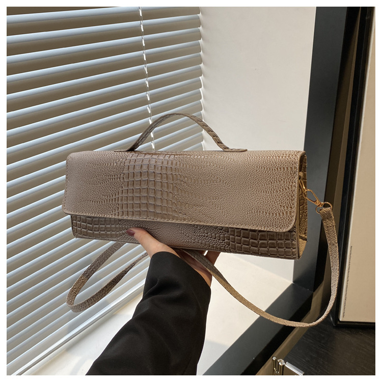 371g Weight Synthetic Leather Lining Material Sewing Thread Fashion Element Flip Cover Closure Type Single Shoulder Strap Strap Type Square Bag Bags Type Casual Occasion Pu Leather Material Crocodile Pattern All Seasons Season Women's Gender Elegant, Streetwear Style Square Shape Women's Pu Leather Crocodile Elegant Streetwear Sewing Thread Square Flip Cover Square Bag 11