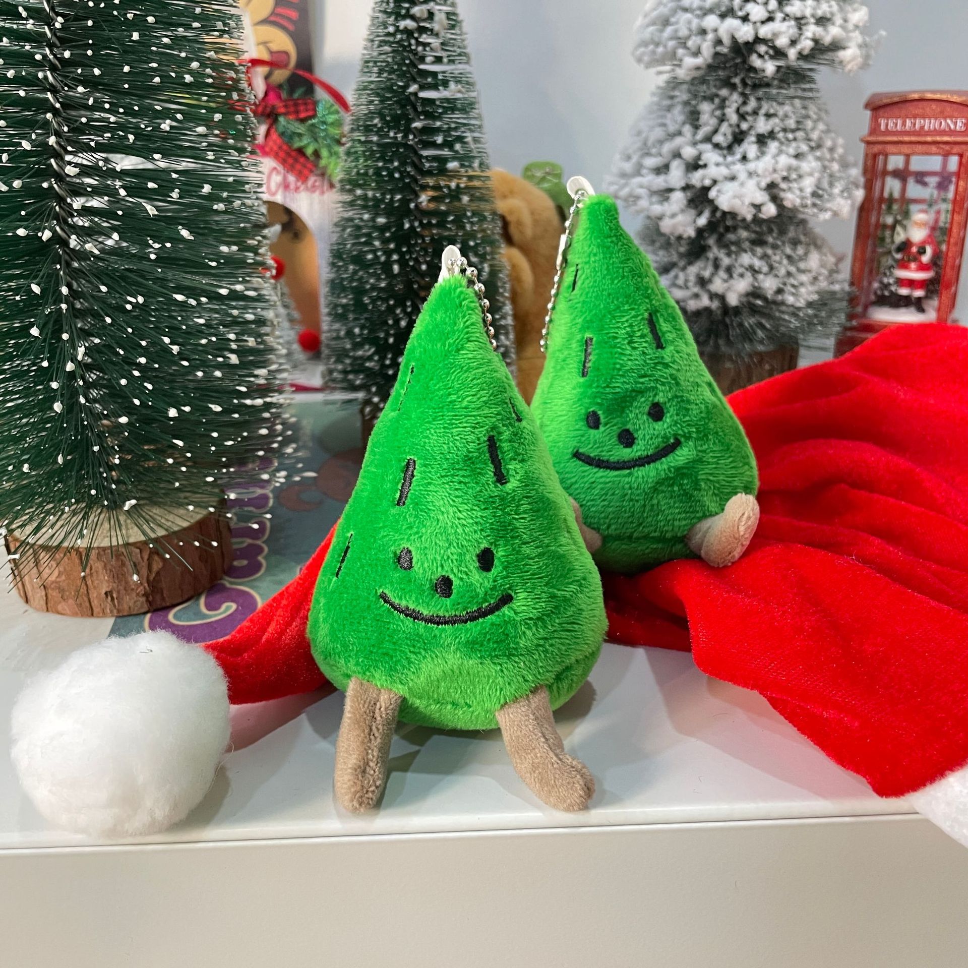 Smiling Pine Tree Charms Cute Figure Student Couple School Bag Car Keychain Ornament Christmas Gift BH199