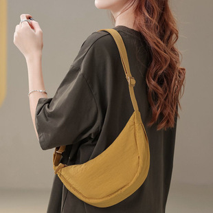 U Fitting Room Couple Style Dumpling Bag Nylon Bag Crossbody Bag Sports Shoulder Bag Shoulder Bag Fashionable Armpit Bag