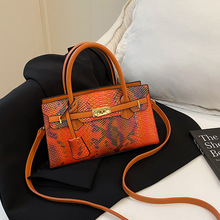 �羳�¿�W���͹���Ƥ�K��r�ЄP����μ�б����������Q�߼yŮ��