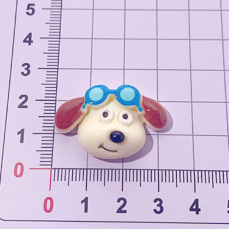 Nuevas gafas de sol para perros accesorios de resina diy caja de papelería de pegamento crema adornamiento de pelo agujero agujero zapatos material colgante al por mayor