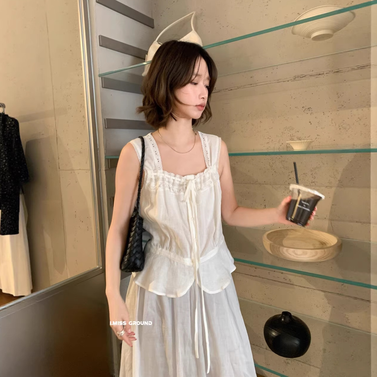 i miss韩标法式温柔亚麻方领蕾丝花边背心女2026春夏系带无袖上衣