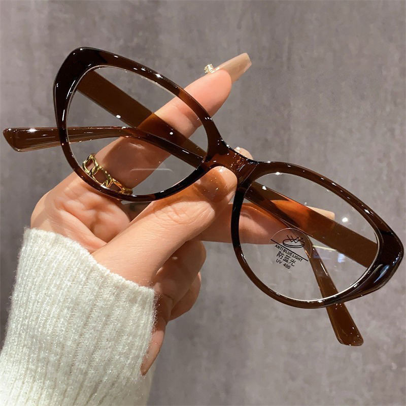 Brown Cat-Eye-Shaped Glasses Frames Can Be Equipped with Myopia Prescription Anti-Blue Light Makeup Artifact Big Face Slimming Look Fashionable Frames Brown Cat-Eye-Shaped Glasses Frames Can Be Equipped with Myopia Prescription Anti-Blue Light Makeup Artifact Big Face Slimming Look Fashionable Frames