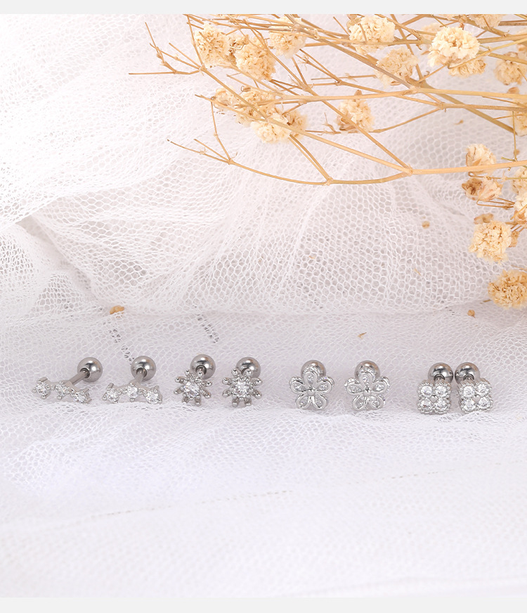 Labret piercing jewelry detail image
