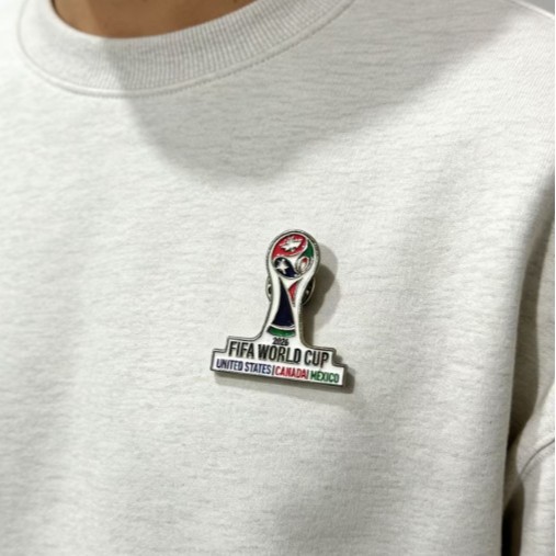 2026 Estados Unidos, Canadá, México, broche de la Copa del Mundo, aleación de goteo de aceite, recuerdos, actividades deportivas, accesorios, mochila