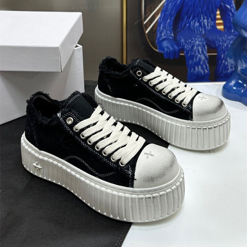 Casual Thick-Soled Canvas Shoes 2026 Summer New Style Lace-Up Embroidered College Style Distressed Vintage Sneakers