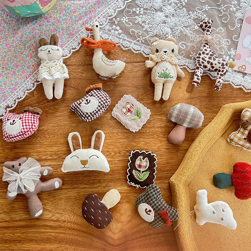 Elegant, Cute Style Elegant Cute Pin Animal Cloth Kid'S Brooches 1 Piece