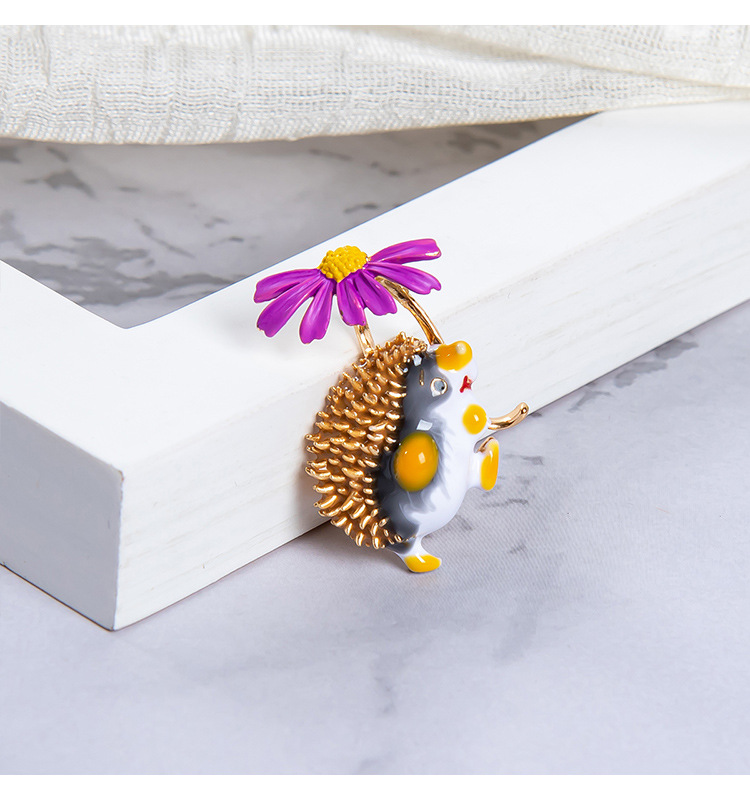 Fashion Hedgehog Alloy Enamel Women's Brooches display picture 4