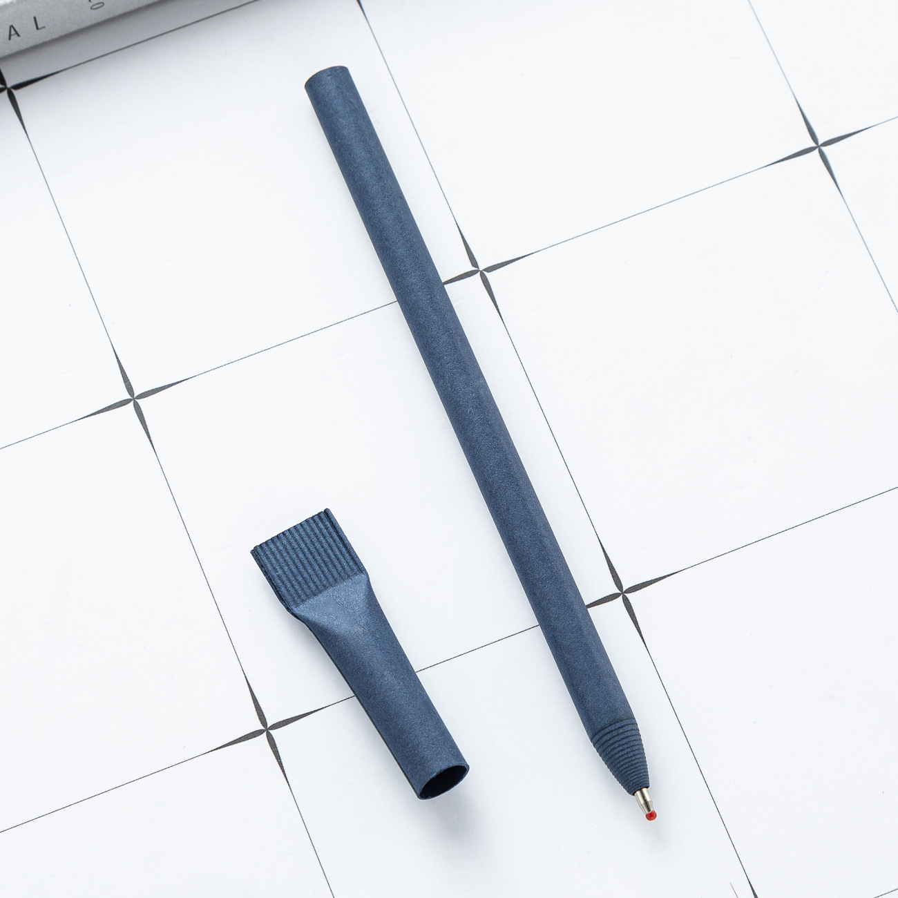 Fabricante de suministro de lápiz de bola de tubo de papel completo lápiz de tubo de papel ambiental lápiz de publicidad de tubo de papel simple lápiz de tubo de papel colorido lápiz de papel