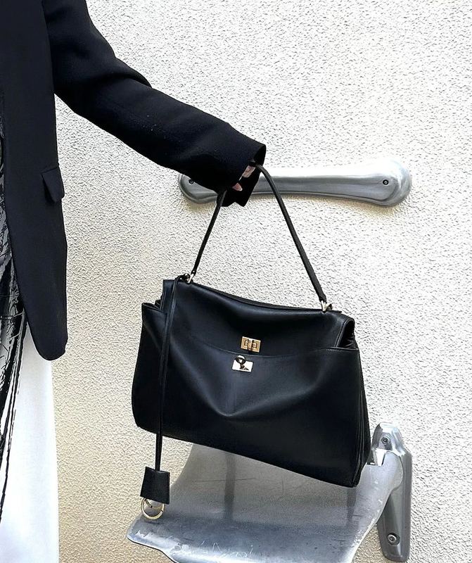 高バージョンB家起爆金ロデオなめらかな牛革のハンドバッグの脇下ロックカジュアル通勤キャリーバッグ潮|undefined