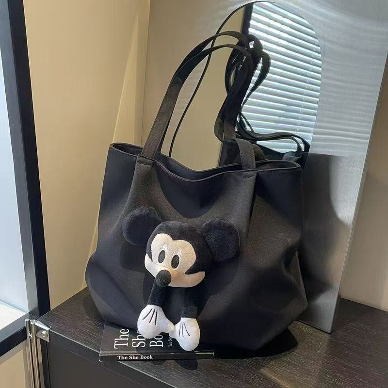 Fashionable cartoon one-shoulder bag