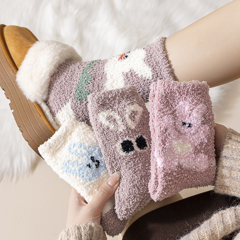 Winter Coral Fleece Socks for Women, Japanese Style Cute Plush Socks, Thickened and Non-Shedding, Home Sleep Maternity Socks