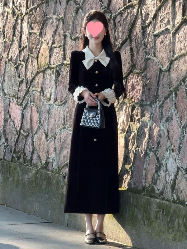 黑色丝绒连衣裙女法式气质千金感新款春秋时尚百搭款钉珠显贵裙子|undefined