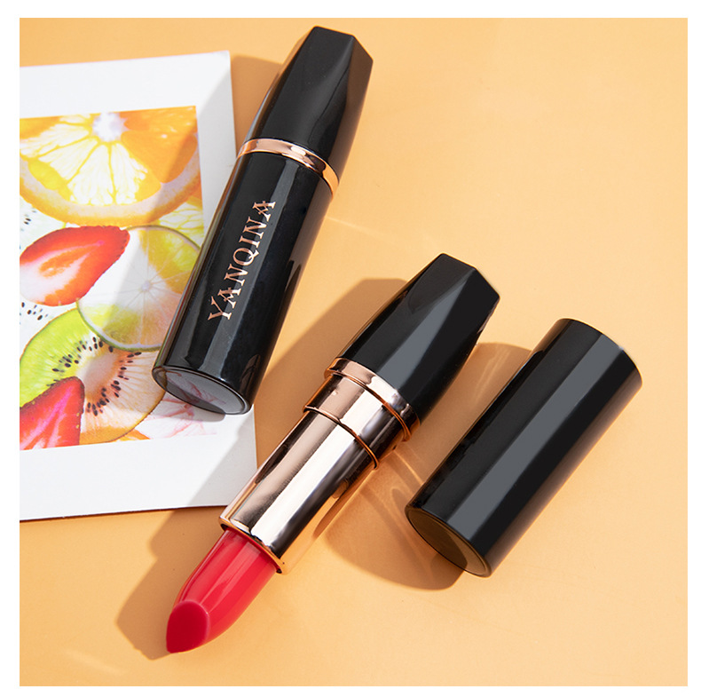 YANQINA Carotene Red Cherry Color-changing Lip Balm Moisturizes and hydrates, does not fade, does not stick to cups, and is a waterproof lipstick undefined