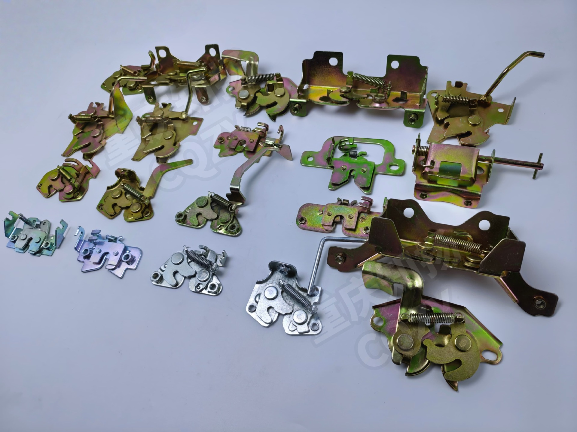Custom Seat Lock Buckle for Electric Scooters, Seat Bucket Lock, Curved Beam Seat Lock Plate Manufacturer, Seat Lock, Motorcycle Accessories