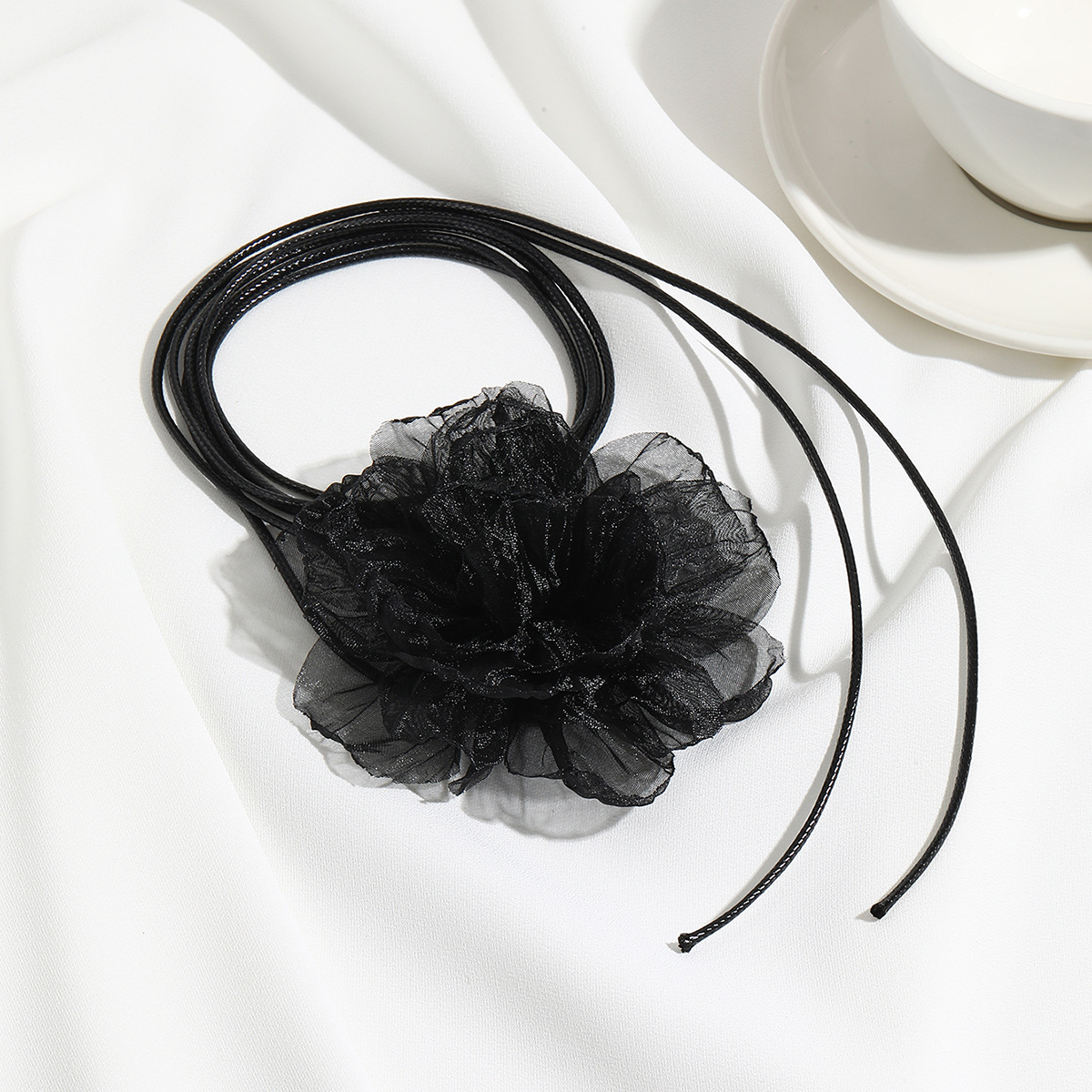 collana di fiori fantasma in vendita calda collana di rose in tessuto con fiori in pizzo collana di fiori_voghion.com