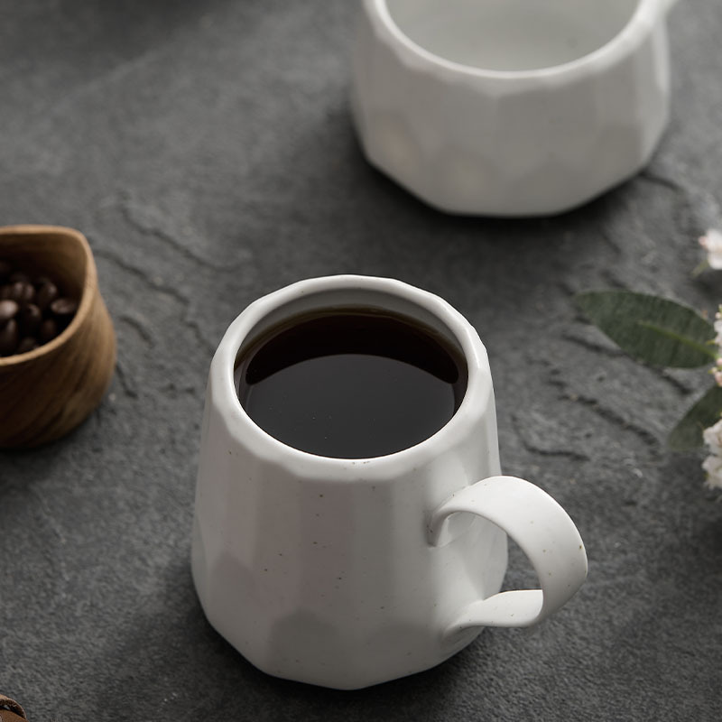 Con utensilios de comida de montaña y río, taza de fideos de corte de cerámica de estilo nórdico, taza de café de hotel personalizado, taza de pareja, regalo