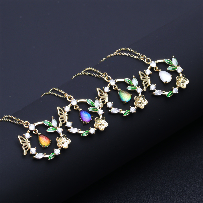 欧美ins水晶挂件项链 蝴蝶花卉滴油吊坠设计感冷淡风锁骨链饰品