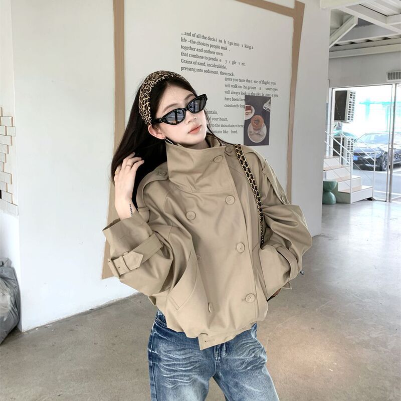 Double-breasted, stand-up collar, short trench coat for women, new spring/autumn style, elegant and sophisticated, British style, suitable for petite figures Double-breasted, stand-up collar, short trench coat for women, new spring/autumn style, elegant and sophisticated, British style, suitable for petite figures